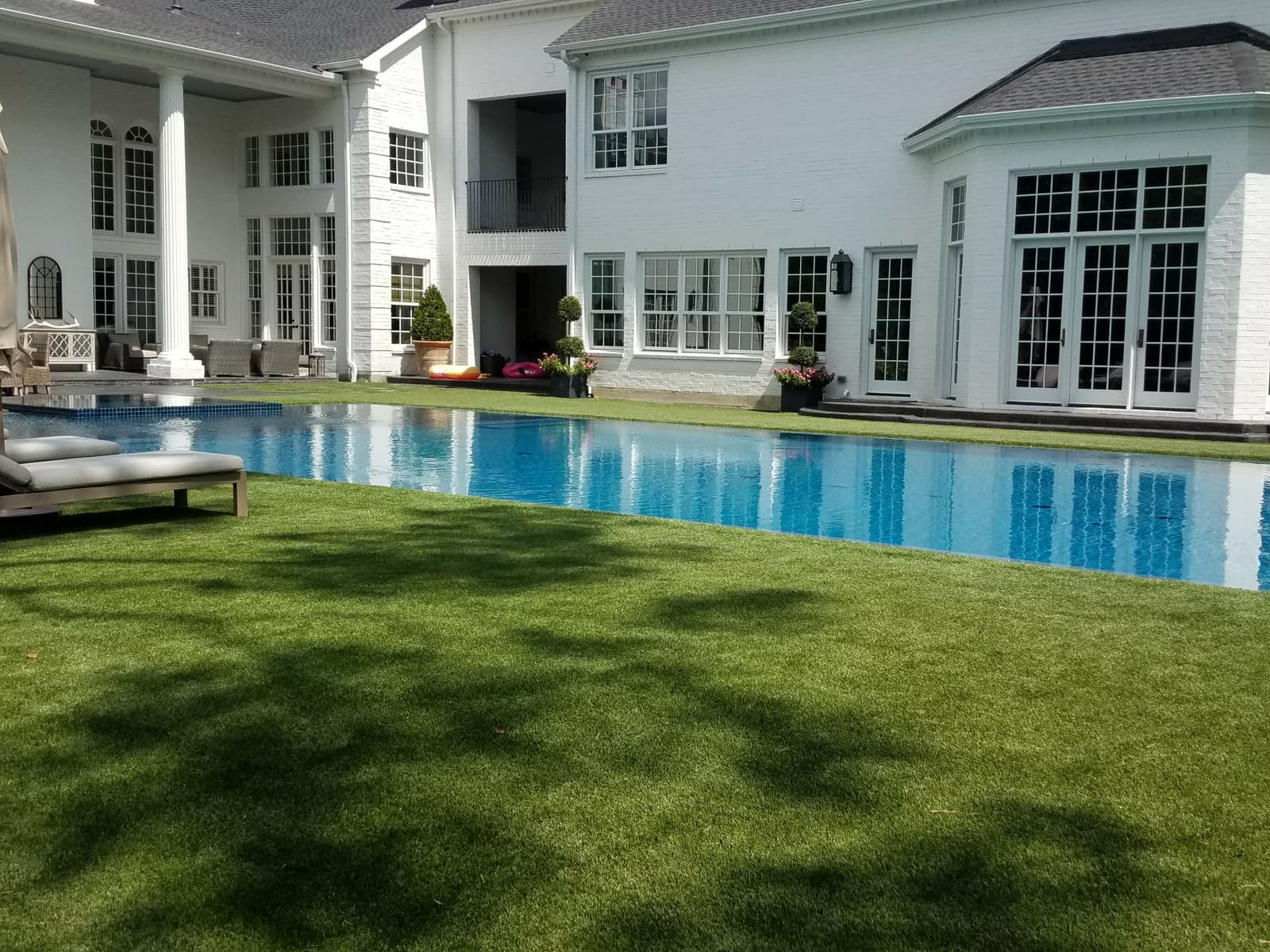 Poolside & Deck Turf